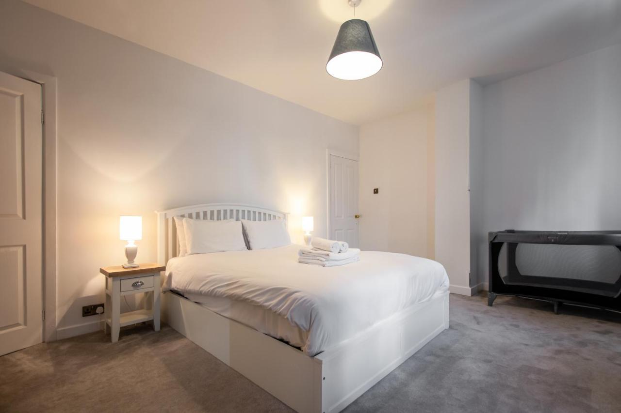 Contemporary Home In Friendly Easton, Free Parking Бристоль Экстерьер фото